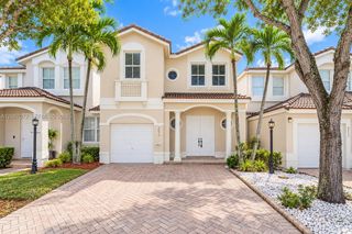 4873 NW 107th Path, Doral, FL 33178