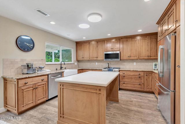 62 Lucero Street, Thousand Oaks, CA 91360