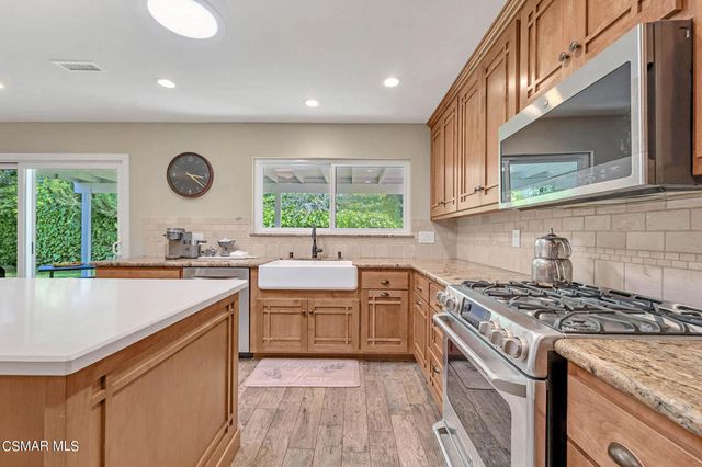 62 Lucero Street, Thousand Oaks, CA 91360