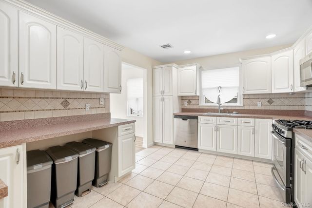 46 Bryn Mawr Place, Yonkers, NY 10701