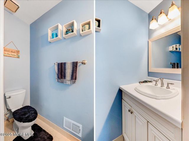 111 Joan Court, Jackson, NJ 08527