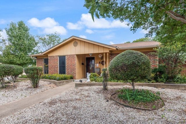 6244 Skylark Lane, Watauga, TX 76148
