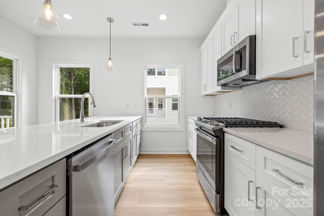 3924 Hager Drive, Charlotte, NC 28208