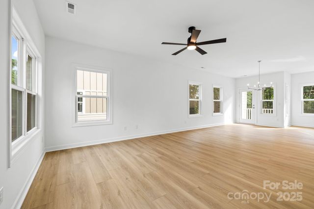 3924 Hager Drive, Charlotte, NC 28208