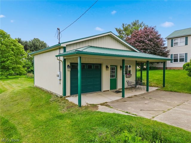 4839 Manchester Avenue SW, Navarre, OH 44662