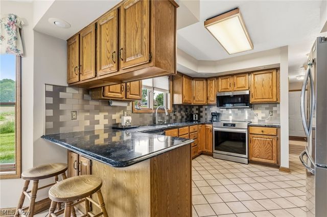 4839 Manchester Avenue SW, Navarre, OH 44662