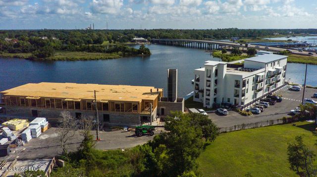 1302 Magnolia Street, 203, Gulfport, MS 39507