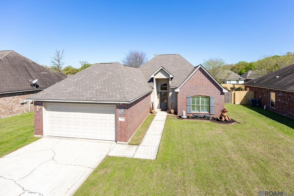 37406 Cypress Trace Ave, Geismar, LA 70734