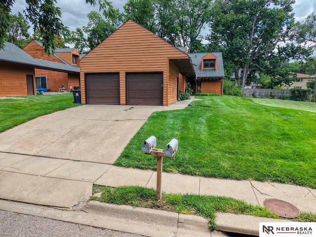 3440 S 39th Street, Lincoln, NE 68506