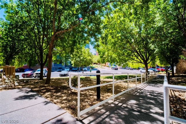 50 East Serene Avenue 105, Las Vegas, NV 89123