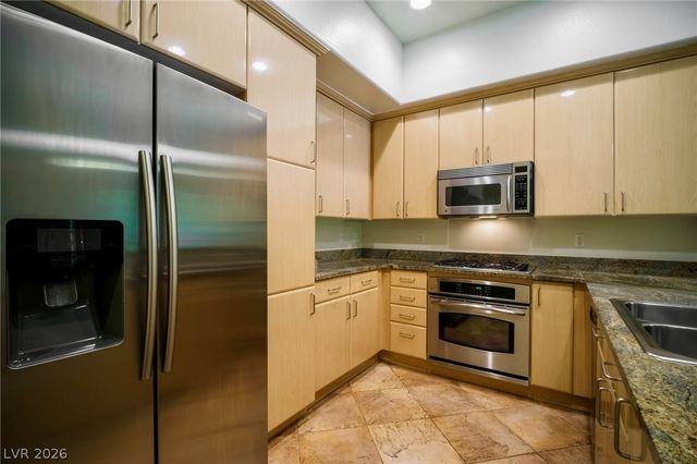 50 East Serene Avenue 105, Las Vegas, NV 89123