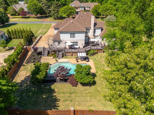 7695 CHAPEL RIDGE DR, Memphis, TN 38016