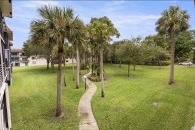 6095 N Sabal Palm Blvd 210, Tamarac, FL 33319