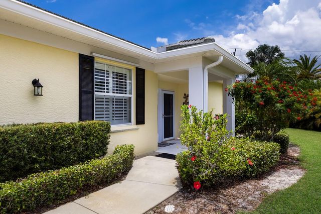 915 SW BARCLAY COURT, Venice, FL 34293