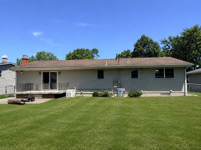 1619 W 95th Avenue, Crown Point, IN 46307
