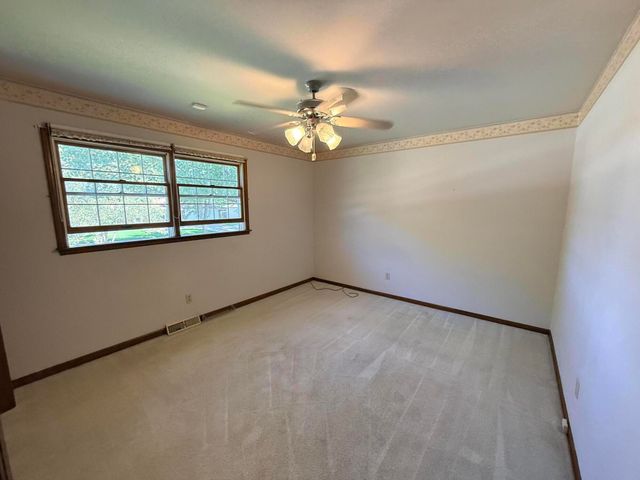 1619 W 95th Avenue, Crown Point, IN 46307