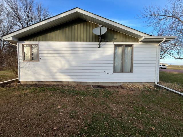 514 Fir Avenue, Westbrook, MN 56183