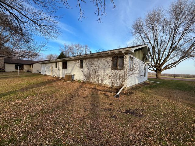 514 Fir Avenue, Westbrook, MN 56183