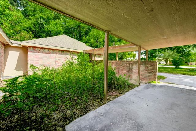 2109 County Road 353, Brazoria, TX 77422
