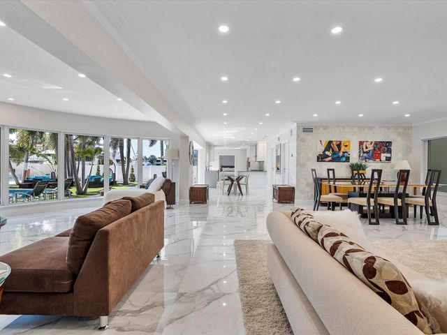 207 Royal Palm Drive, Fort Lauderdale, FL 33301