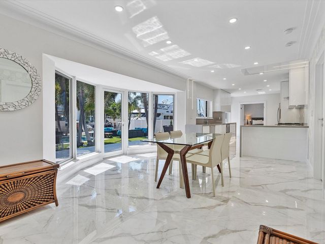 207 Royal Palm Drive, Fort Lauderdale, FL 33301