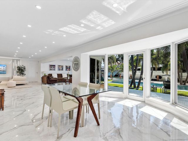 207 Royal Palm Drive, Fort Lauderdale, FL 33301