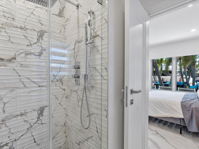 207 Royal Palm Drive, Fort Lauderdale, FL 33301