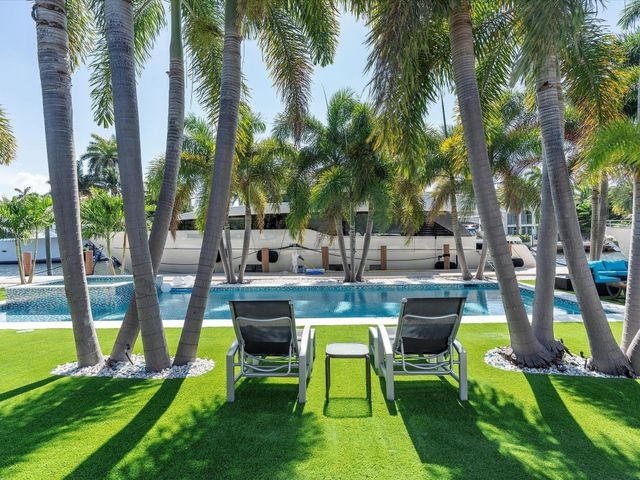 207 Royal Palm Drive, Fort Lauderdale, FL 33301