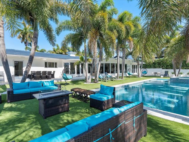 207 Royal Palm Drive, Fort Lauderdale, FL 33301