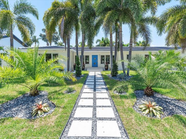 207 Royal Palm Drive, Fort Lauderdale, FL 33301