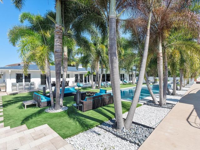207 Royal Palm Drive, Fort Lauderdale, FL 33301