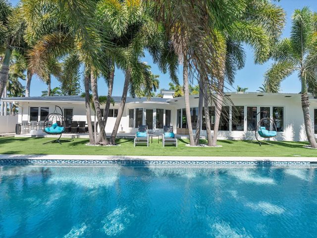 207 Royal Palm Drive, Fort Lauderdale, FL 33301