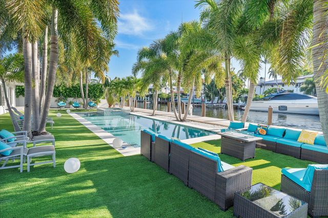 207 Royal Palm Drive, Fort Lauderdale, FL 33301