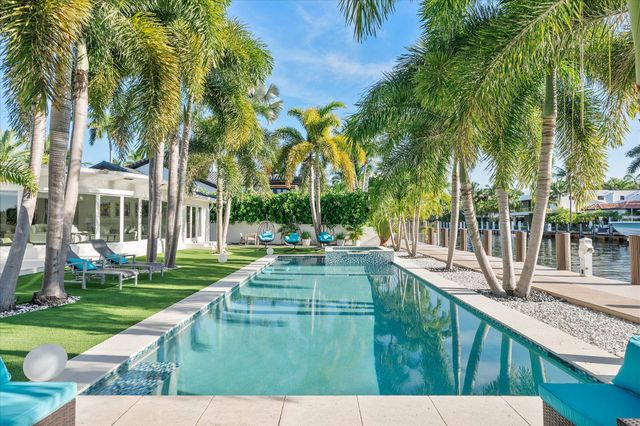 207 Royal Palm Drive, Fort Lauderdale, FL 33301