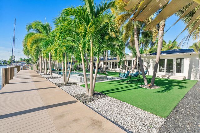 207 Royal Palm Drive, Fort Lauderdale, FL 33301