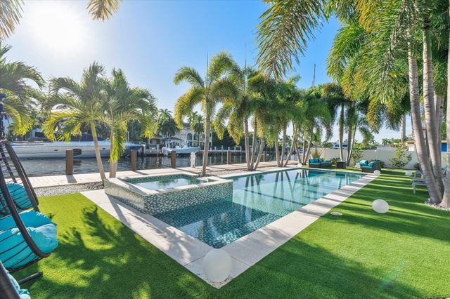 207 Royal Palm Drive, Fort Lauderdale, FL 33301