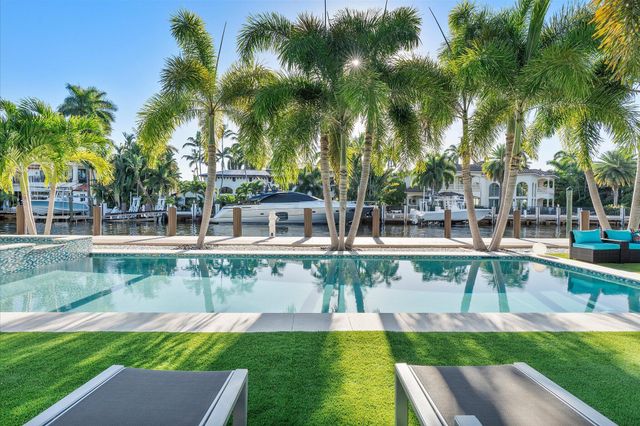 207 Royal Palm Drive, Fort Lauderdale, FL 33301