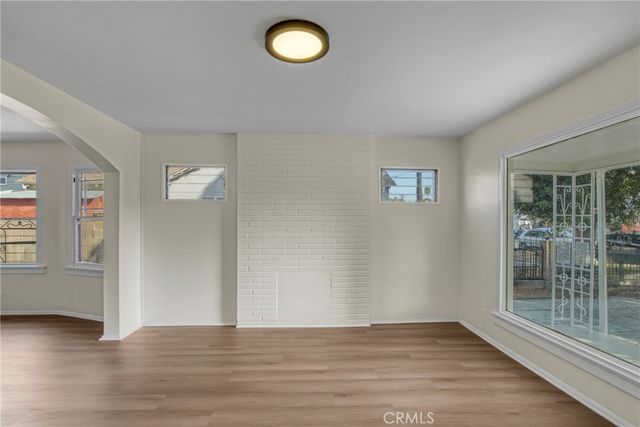 2947 West Blvd, Los Angeles, CA 90016