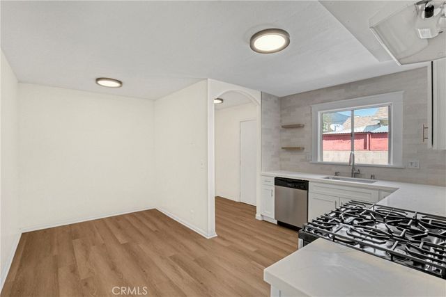 2947 West Blvd, Los Angeles, CA 90016