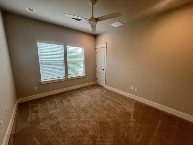 6515 Davis LN 2, Austin, TX 78749