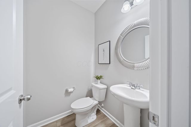 302 Honeysuckle Street, South Bloomfield, OH 43103