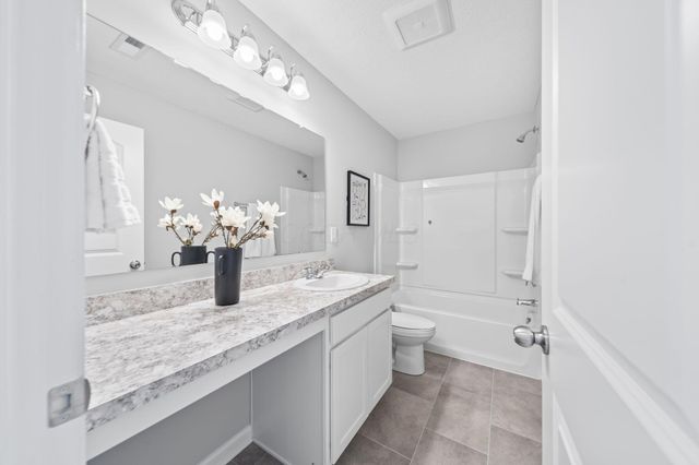 302 Honeysuckle Street, South Bloomfield, OH 43103