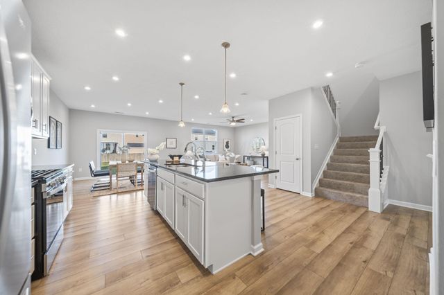 302 Honeysuckle Street, South Bloomfield, OH 43103