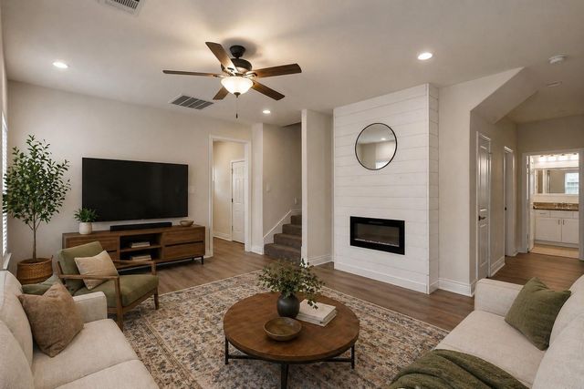 719 Cherokee Drive, Conroe, TX 77316
