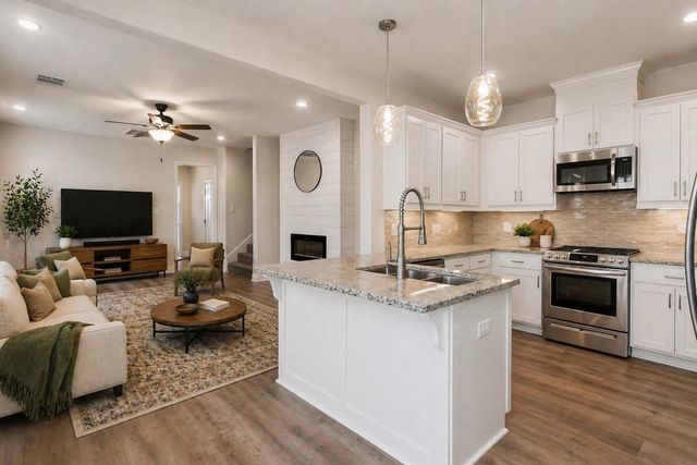 719 Cherokee Drive, Conroe, TX 77316