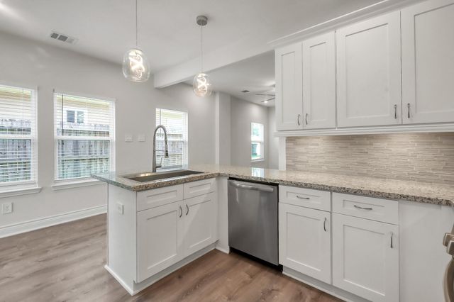 719 Cherokee Drive, Conroe, TX 77316