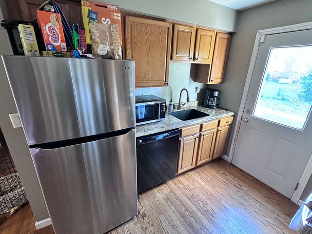 490 S Alfred Avenue, Elgin, IL 60123