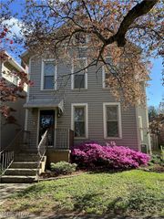 630 4th Street, Marietta, OH 45750