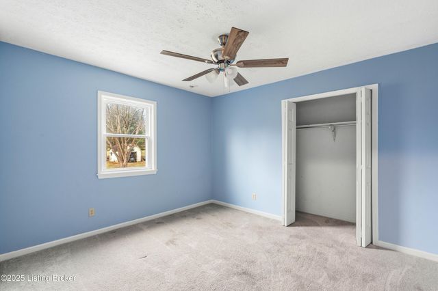 1414 Harrington Mill Rd, Shelbyville, KY 40065