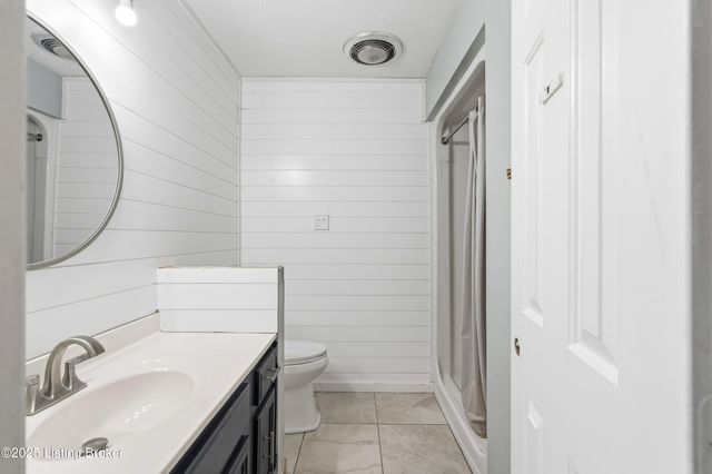 1414 Harrington Mill Rd, Shelbyville, KY 40065